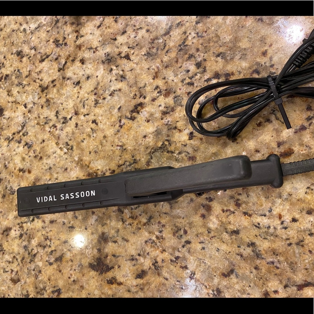 Vidal Sassoon Flat Iron